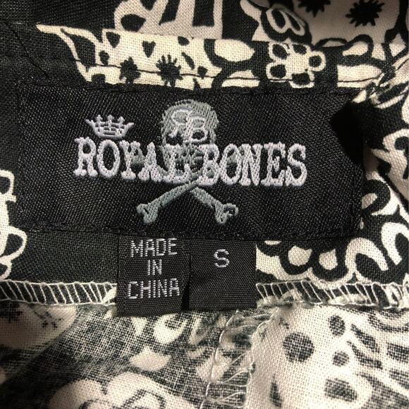 Royal bones sleeveless dress skulls & corset front, black and white size small - Picture 4 of 12